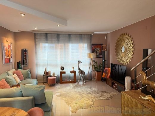 Willa wielorodzinna w Lloret de Mar, Província de Girona