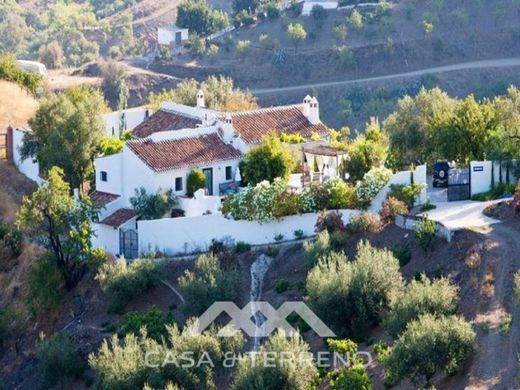 Luxury home in Arenas, Malaga