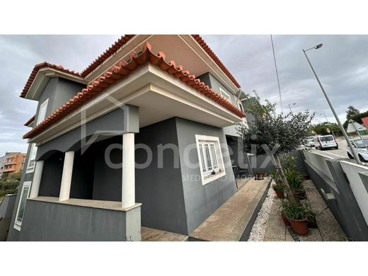 호화 저택 / 빌라노바드가이아
, Vila Nova de Gaia