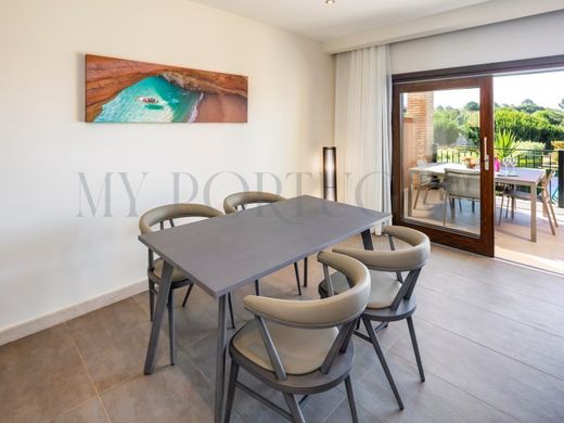 Semidetached House in Lagoa, Distrito de Faro