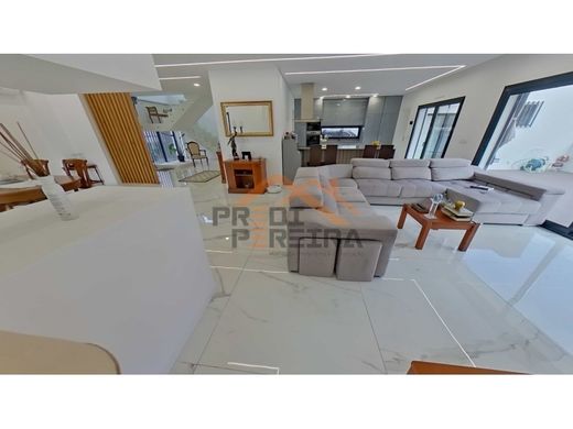 Luxury home in Odivelas, Lisbon