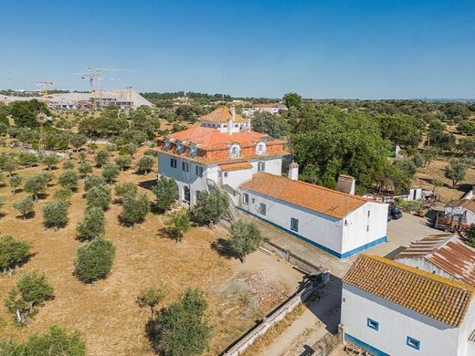 Luxury home in Evora, Évora