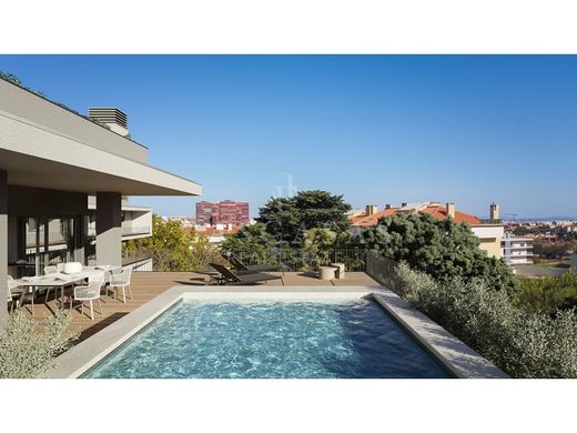 Apartment / Etagenwohnung in Cascais, Lissabon