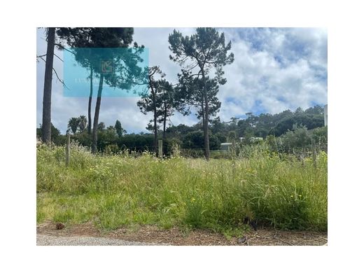 Grundstück in Aroeira, Almada