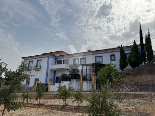 ‏בתים כפריים או חוות ב  Almeirim, Santarém