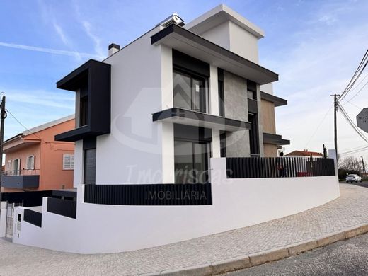 Luxury home in Loures, Lisbon