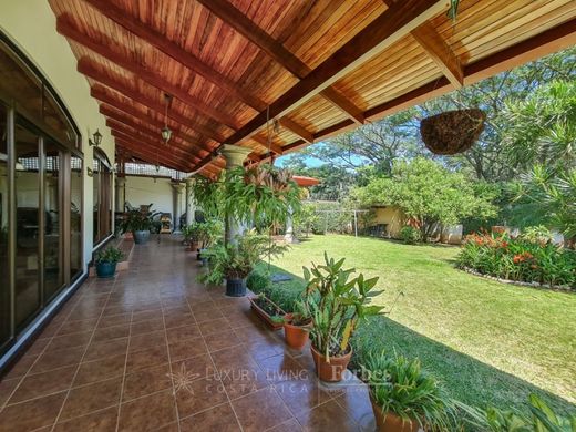 호화 저택 / Escazú, Provincia de San José