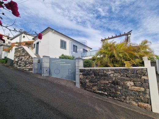 Maison de luxe à Calheta, Madère
