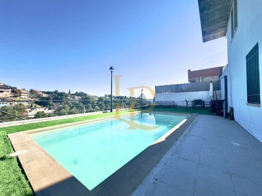 Элитный дом, Руби, Província de Barcelona