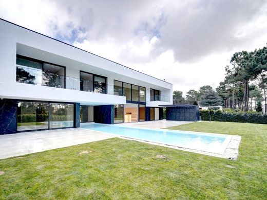 Maison individuelle à Aroeira, Almada