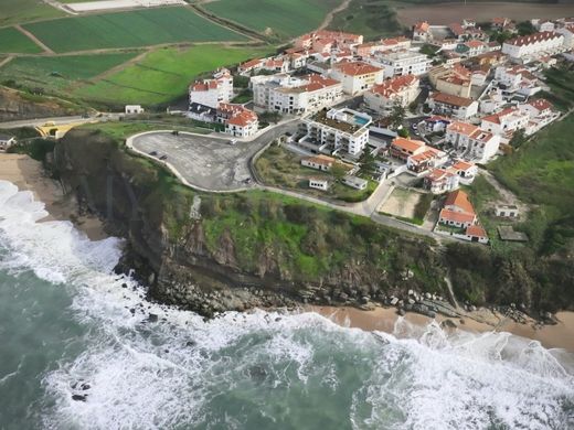 Apartment / Etagenwohnung in Peniche, Distrito de Leiria