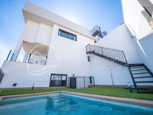 Twee-onder-een-kapwoning in Algorfa, Provincia de Alicante