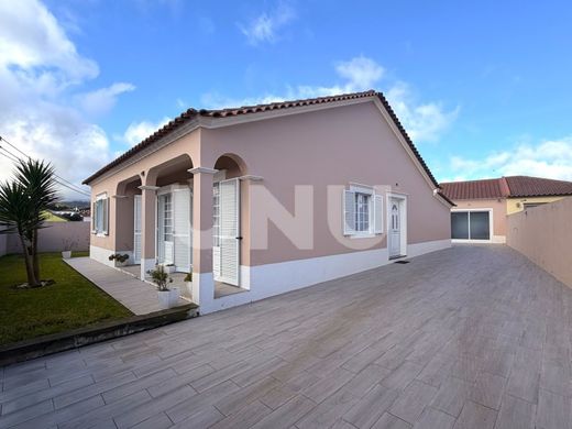 Casa di lusso a Ponta Delgada, Azores