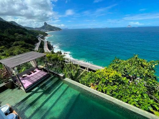 Luxury home in Rio de Janeiro