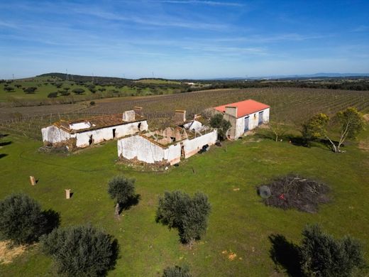Farm in Estremoz, Distrito de Évora