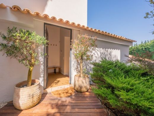 Detached House in Cascais, Lisbon