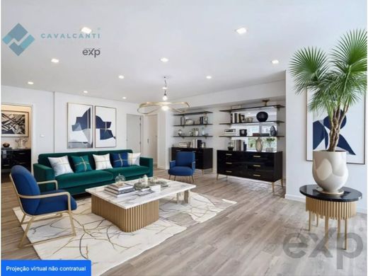 Apartment / Etagenwohnung in Oeiras, Lissabon