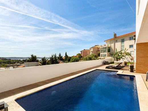 Luxury home in Oeiras, Lisbon
