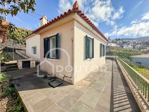 Luksusowy dom w Funchal, Madeira