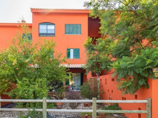 아파트 / Charneca de Caparica, Almada