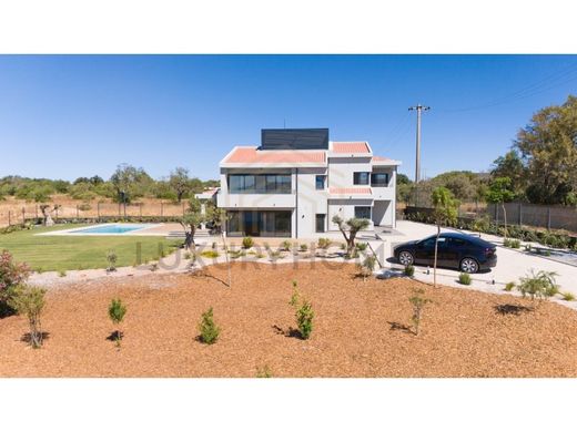 Detached House in Loulé, Distrito de Faro