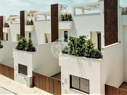 Olhão, Distrito de Faroのマルチファミリーヴィラ