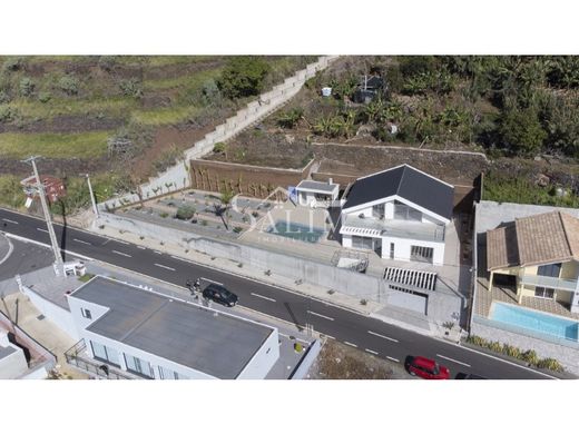 Luxus-Haus in Calheta, Madeira