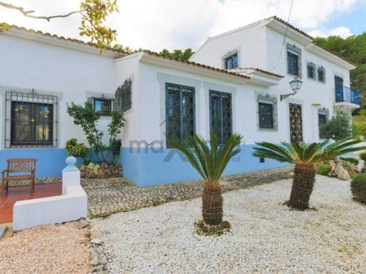 Luxury home in Guadalest, Alicante