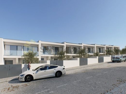 Semidetached House in Gondomar, Distrito do Porto
