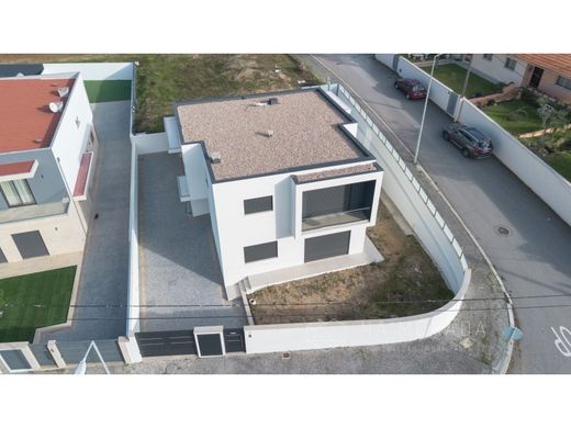 Detached House in Santa Maria da Feira, Aveiro