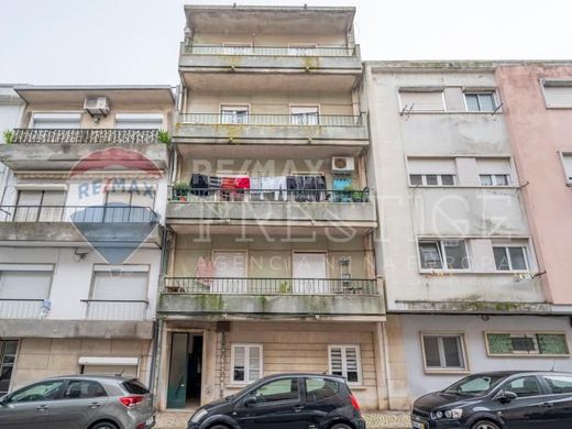 Complexes résidentiels à Loures, Lisbonne