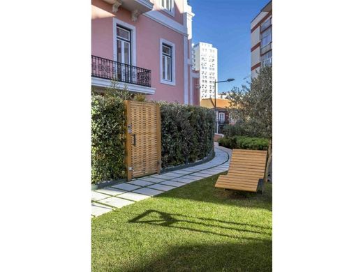 아파트 / Campolide, Lisbon