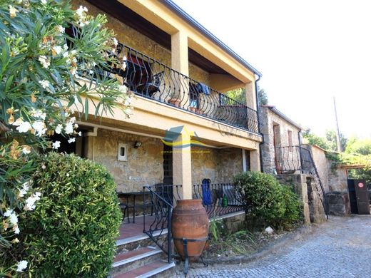 Casa en Miranda do Corvo, Coimbra