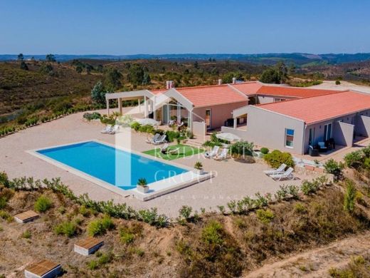 ﻣﺰﺭﻋﺔ ﻓﻲ Lagos, Distrito de Faro