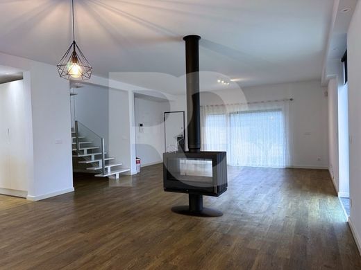 Aroeira, Almadaの高級住宅