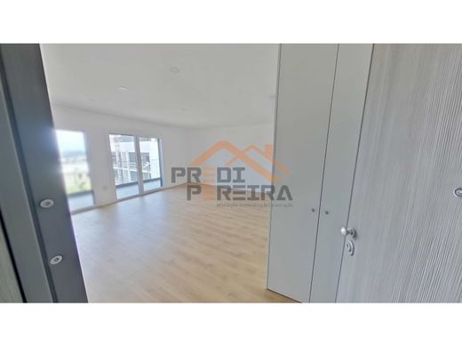 Piso / Apartamento en Loures, Lisboa