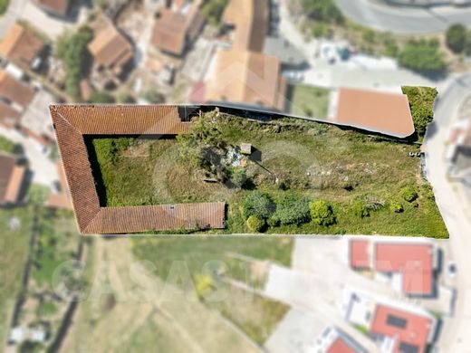 Land in Batalha, Distrito de Leiria