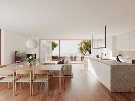 ヴィラ・ノヴァ・デ・ガイア
, Vila Nova de Gaiaの高級住宅