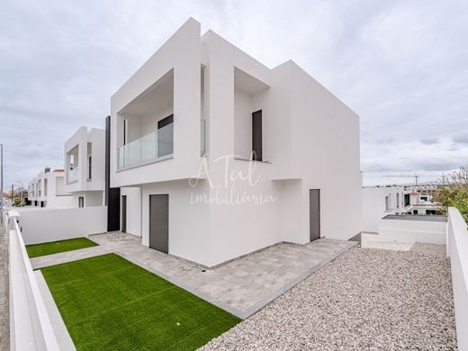 다세대 빌라 / Seixal, Distrito de Setúbal