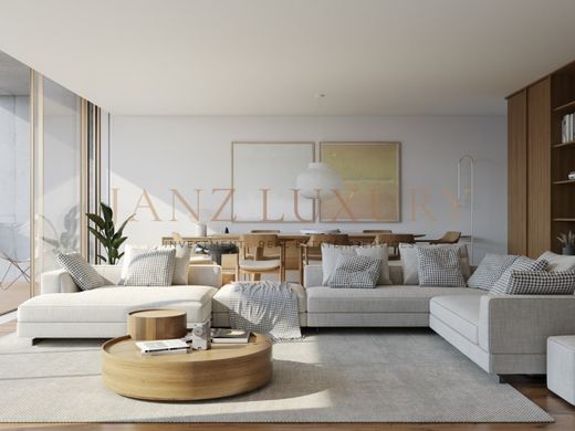 Semidetached House in Vila Nova de Gaia, Distrito do Porto