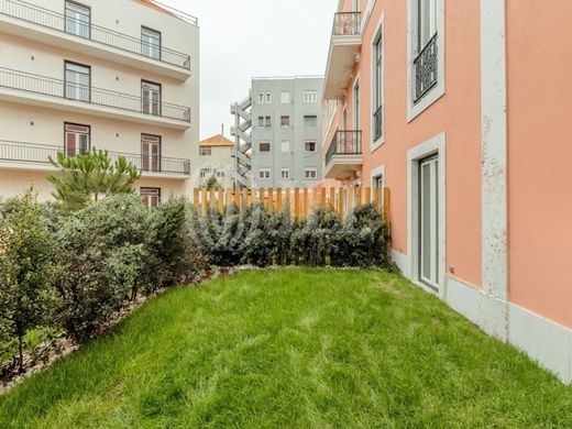 Apartment in Campolide, Lisbon