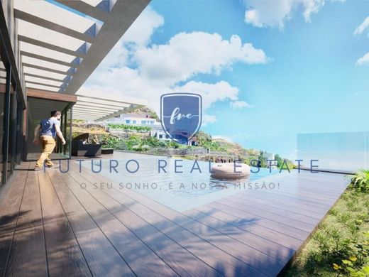 Luxury home in Calheta, Madeira