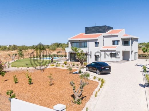 Detached House in Loulé, Distrito de Faro