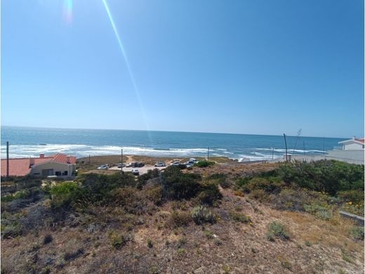Участок, Marinha Grande, Distrito de Leiria