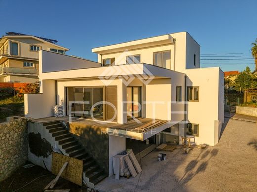 Luxe woning in Oliveira de Azeméis, Distrito de Aveiro