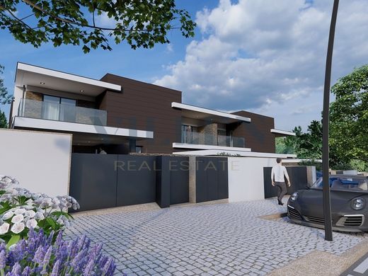 Luxury home in Trofa, Distrito do Porto