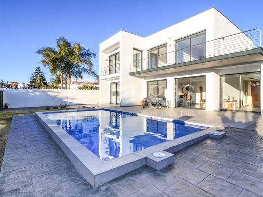 Luxus-Haus in Empuriabrava, Provinz Girona