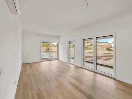 Apartment in Amadora, Lisbon