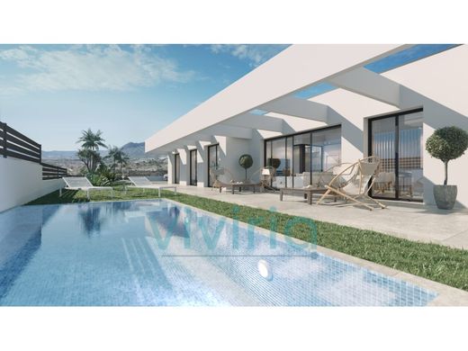 Detached House in Villajoyosa, Alicante