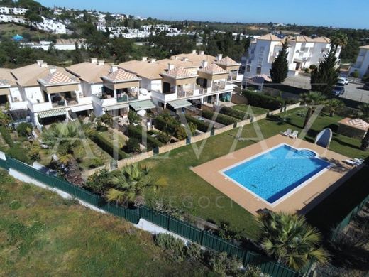 Mehrfamilienhaus in Albufeira, Distrito de Faro